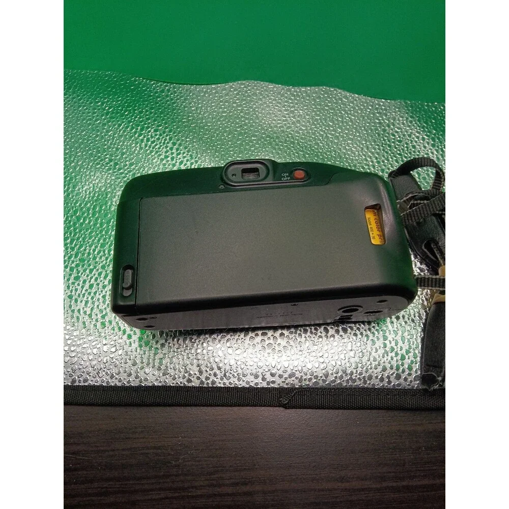 CANON Sure Shot Caption Zoom, Great Condition  powers on